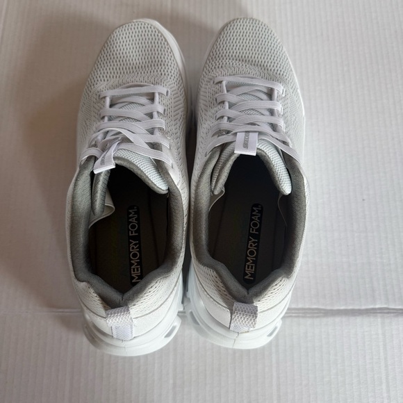 Skechers Gray Memory Foam Athletic Shoes Size 10.5 - Picture 3 of 8